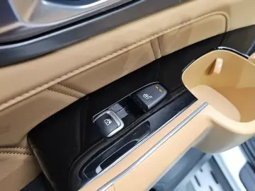 2023 Kia Sorento с пробегом 55 024 км
