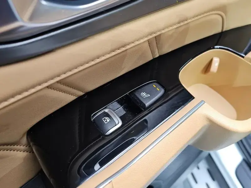 2023 Kia Sorento с пробегом 55 024 км