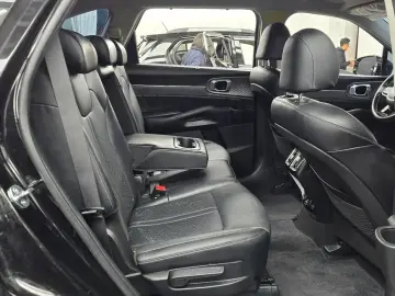 2023 Kia Sorento с пробегом 39 214 км