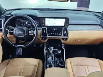 2022 Kia Sorento с пробегом 84 640 км