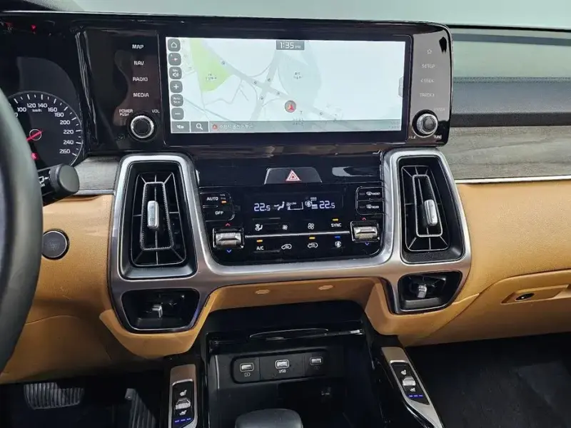 2022 Kia Sorento с пробегом 130 706 км
