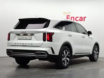 2022 Kia Sorento с пробегом 81 037 км