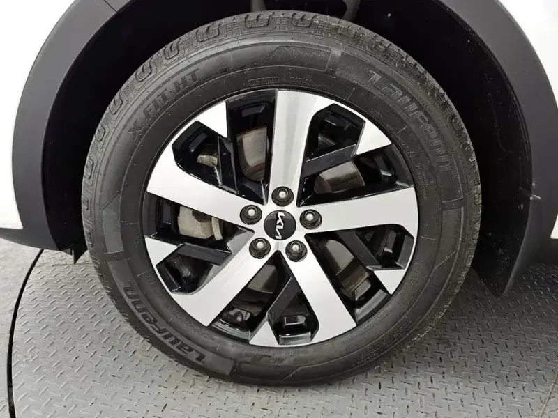 2022 Kia Sorento с пробегом 81 037 км