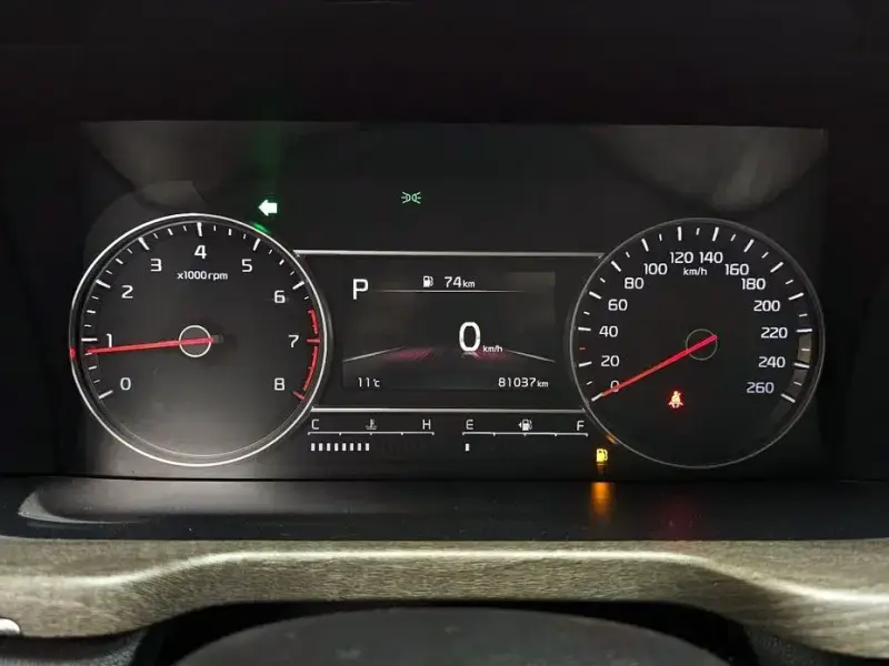 2022 Kia Sorento с пробегом 81 037 км