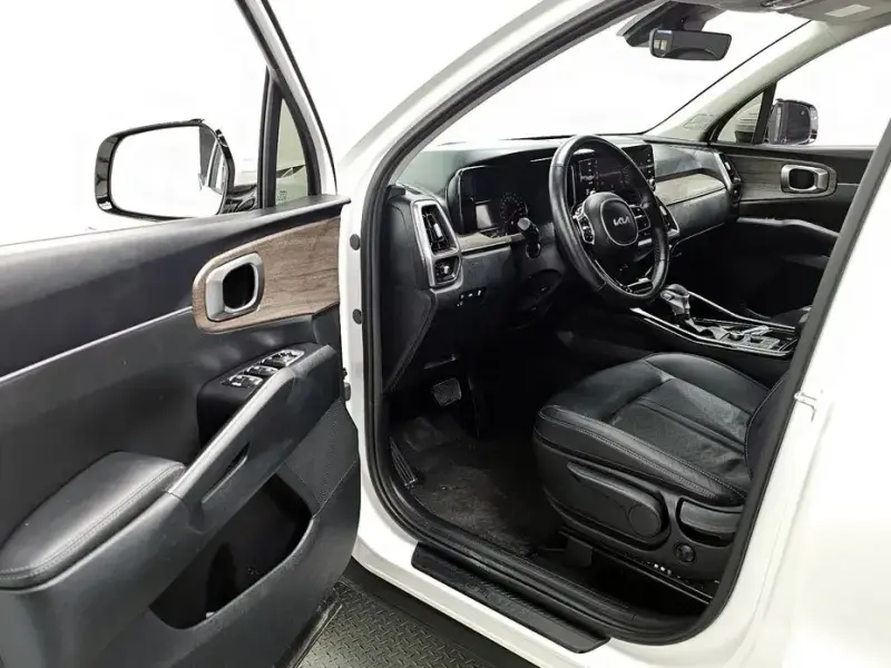 2022 Kia Sorento с пробегом 81 037 км