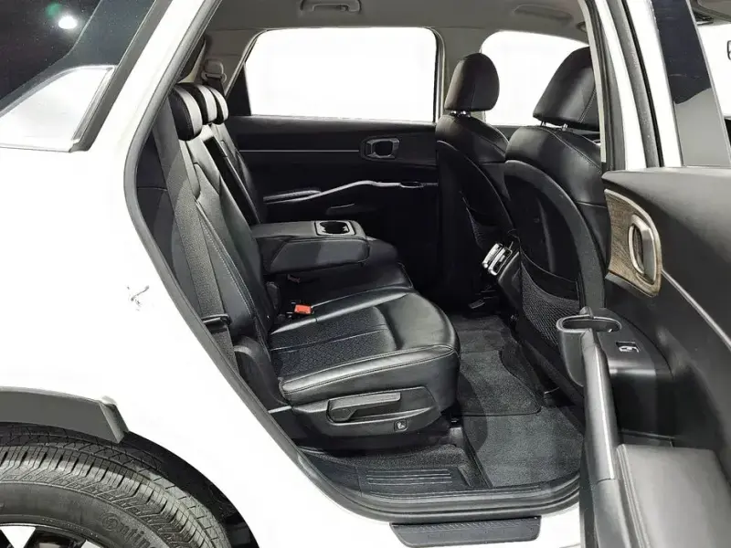 2022 Kia Sorento с пробегом 81 037 км