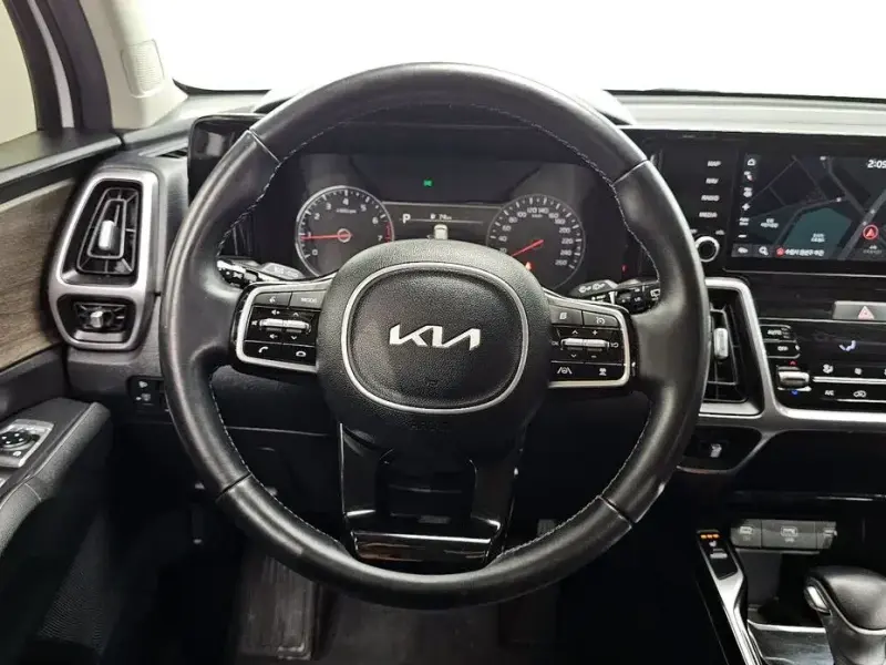 2022 Kia Sorento с пробегом 81 037 км