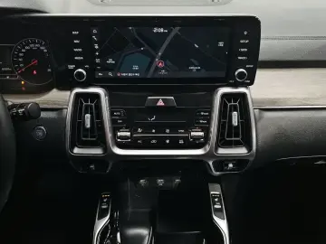 2022 Kia Sorento с пробегом 81 037 км