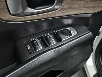 2022 Kia Sorento с пробегом 81 037 км