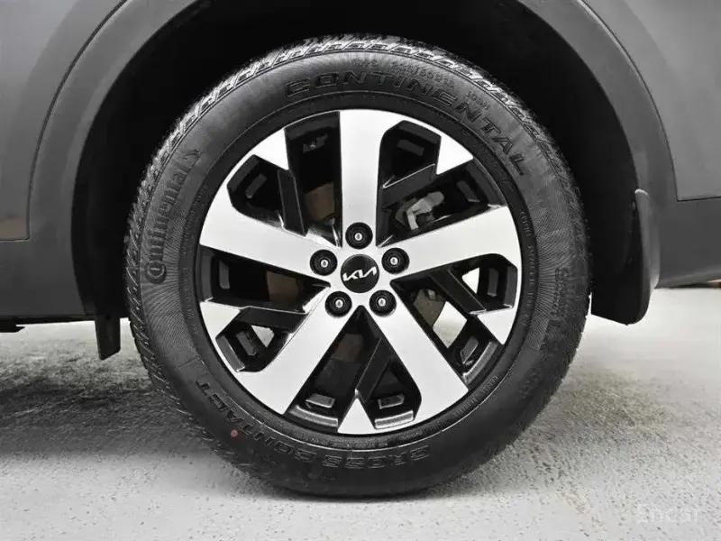 2023 Kia Sorento с пробегом 35 762 км