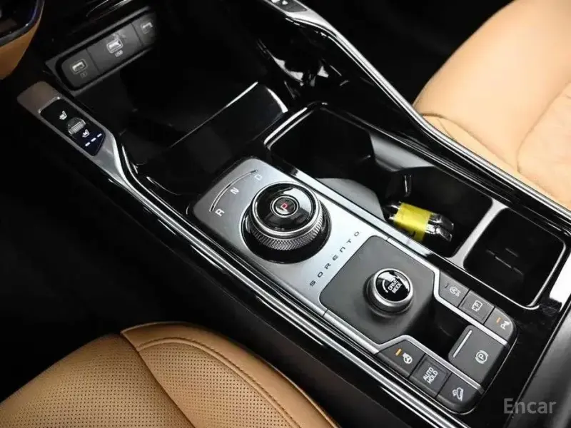 2023 Kia Sorento с пробегом 35 762 км
