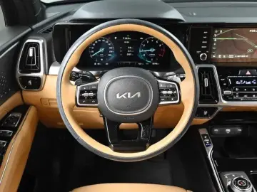 2023 Kia Sorento с пробегом 35 762 км