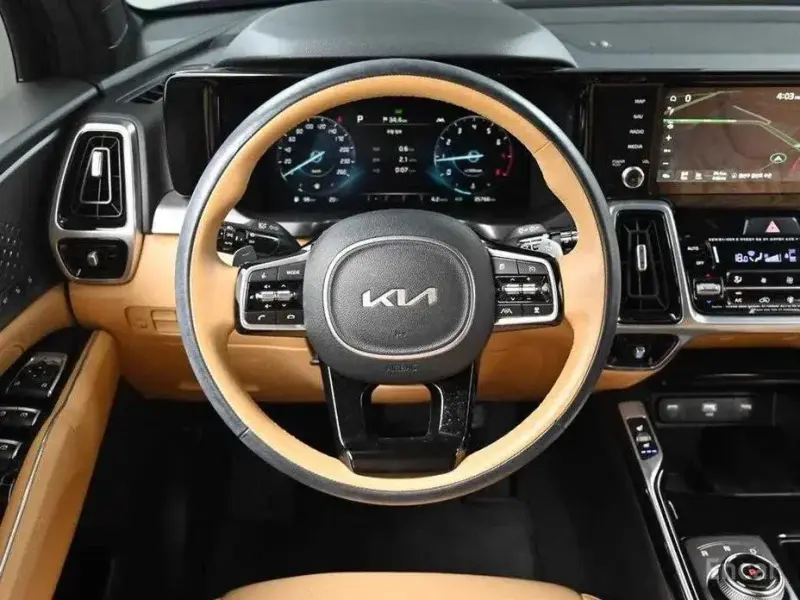 2023 Kia Sorento с пробегом 35 762 км