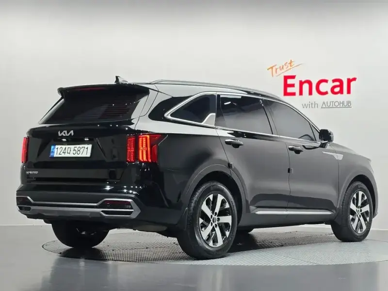 2023 Kia Sorento с пробегом 42 539 км