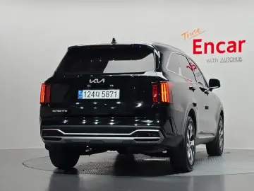 2023 Kia Sorento с пробегом 42 539 км