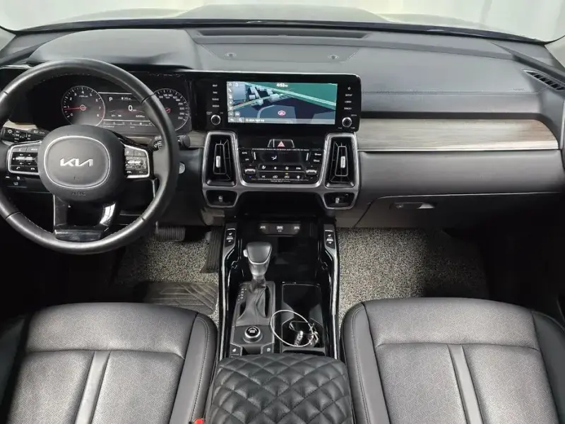 2023 Kia Sorento с пробегом 42 539 км