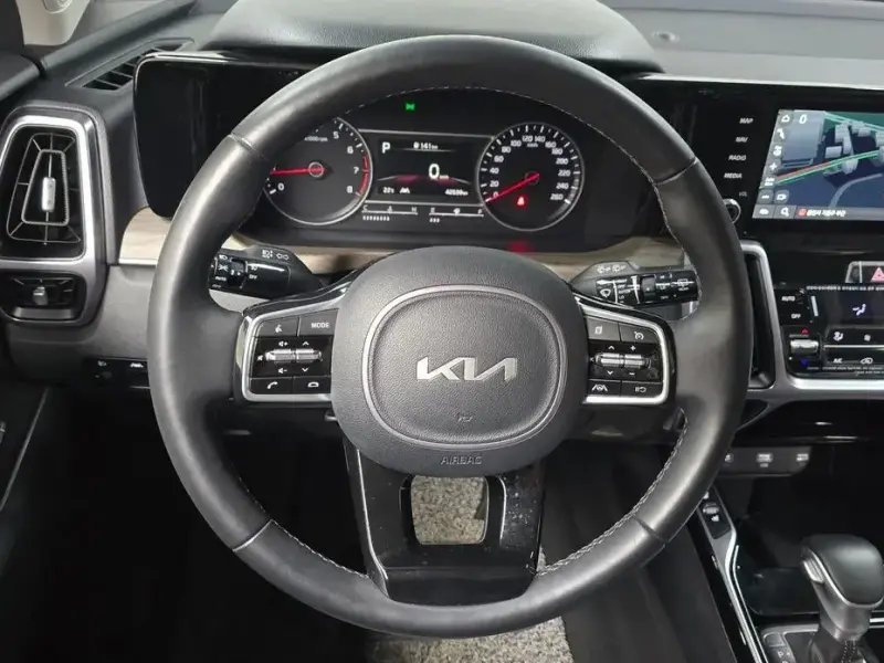 2023 Kia Sorento с пробегом 42 539 км