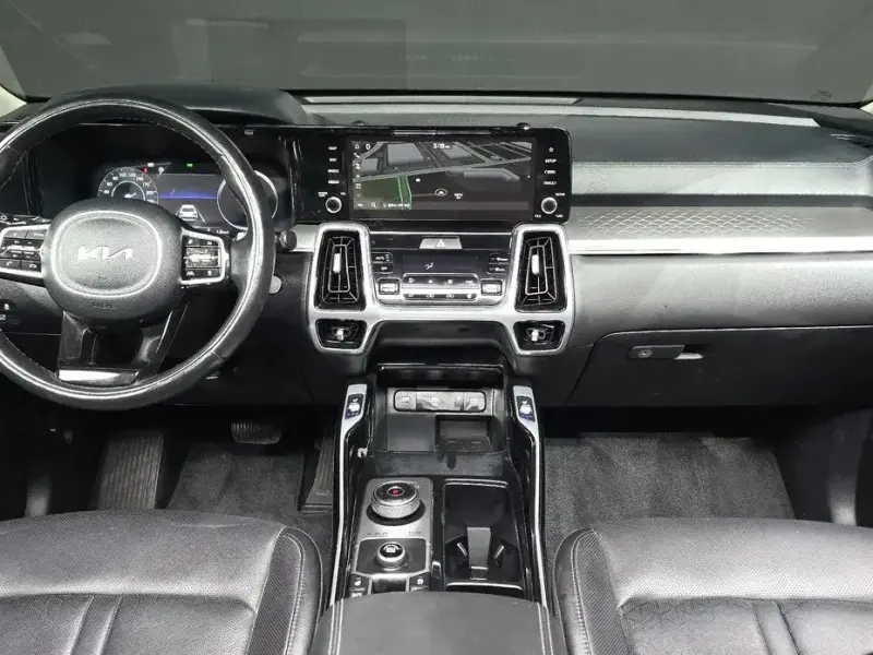 2023 Kia Sorento с пробегом 52 430 км
