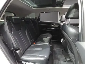 2023 Kia Sorento с пробегом 52 430 км