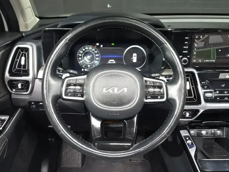 2023 Kia Sorento с пробегом 52 430 км