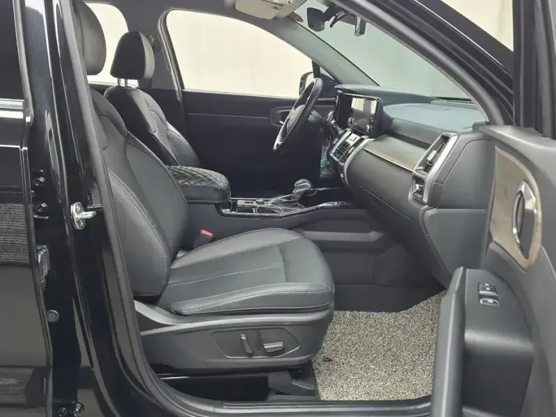 2023 Kia Sorento с пробегом 42 539 км