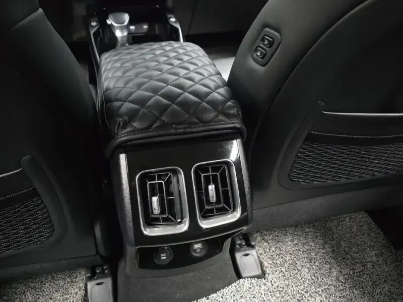 2023 Kia Sorento с пробегом 42 539 км