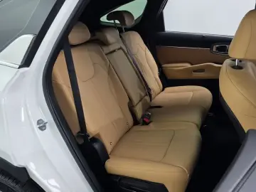 2022 Kia Sorento с пробегом 12 835 км