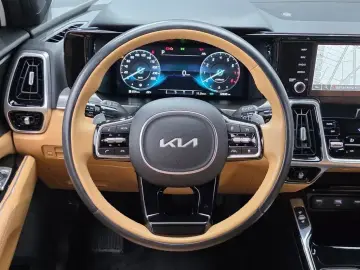 2022 Kia Sorento с пробегом 12 835 км