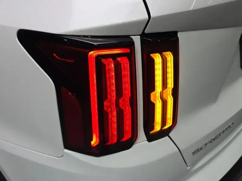 2023 Kia Sorento с пробегом 52 430 км