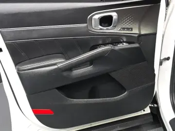 2023 Kia Sorento с пробегом 52 430 км