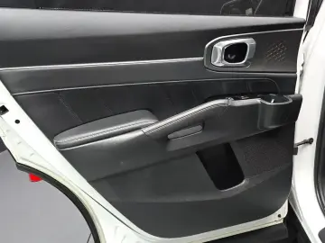 2023 Kia Sorento с пробегом 52 430 км