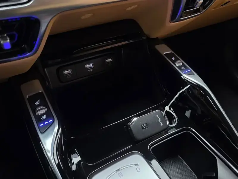 2022 Kia Sorento с пробегом 12 835 км