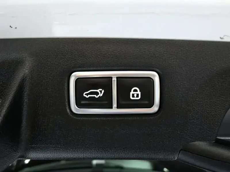 2023 Kia Sorento с пробегом 52 430 км