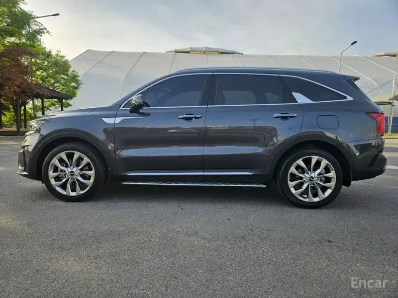 2023 Kia Sorento с пробегом 50 234 км
