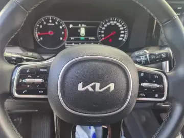 2022 Kia Sorento с пробегом 57 926 км