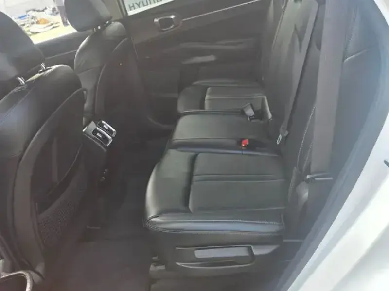 2022 Kia Sorento с пробегом 57 926 км