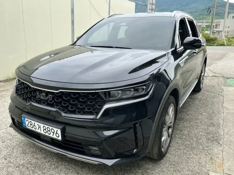 2023 Kia Sorento с пробегом 72 600 км
