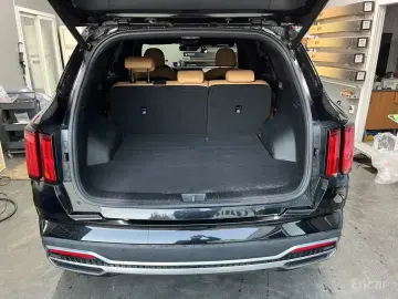 2023 Kia Sorento с пробегом 72 600 км
