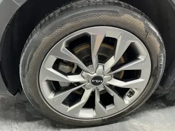 2023 Kia Sorento с пробегом 72 600 км