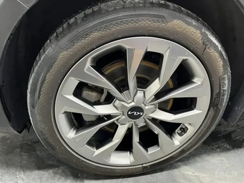 2023 Kia Sorento с пробегом 72 600 км
