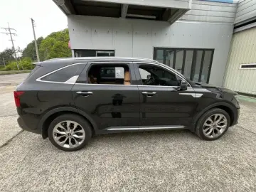 2023 Kia Sorento с пробегом 72 600 км