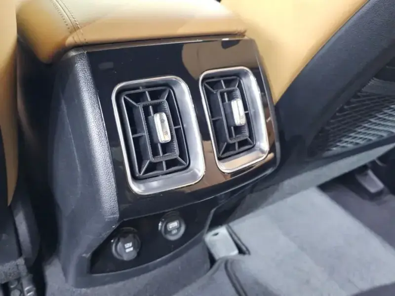 2022 Kia Sorento с пробегом 81 971 км