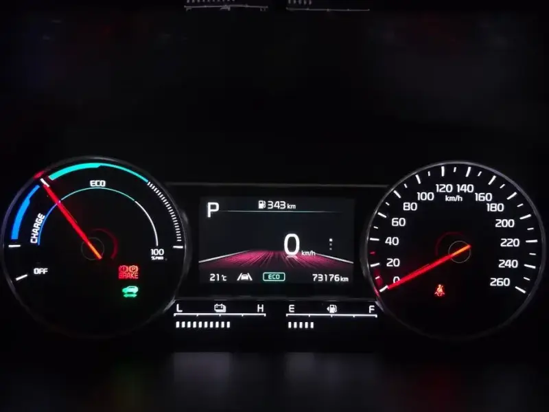 2022 Kia Sorento с пробегом 73 176 км