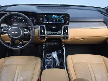 2022 Kia Sorento с пробегом 51 295 км