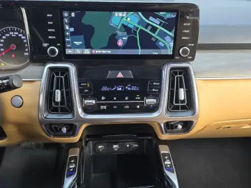2022 Kia Sorento с пробегом 51 295 км