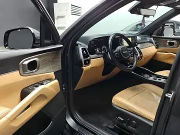 2022 Kia Sorento с пробегом 153 809 км