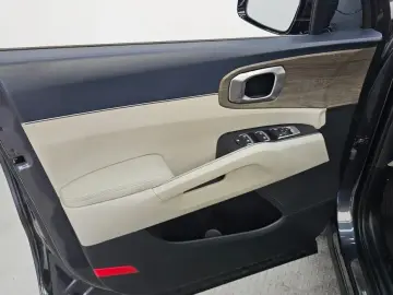 2022 Kia Sorento с пробегом 128 201 км
