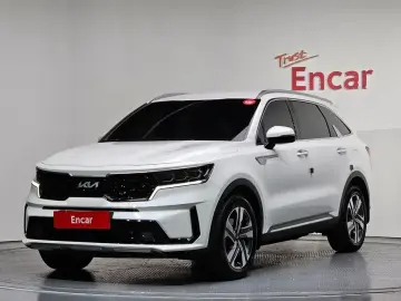 2023 Kia Sorento с пробегом 21 010 км