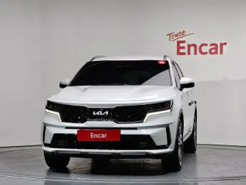 2023 Kia Sorento с пробегом 21 010 км