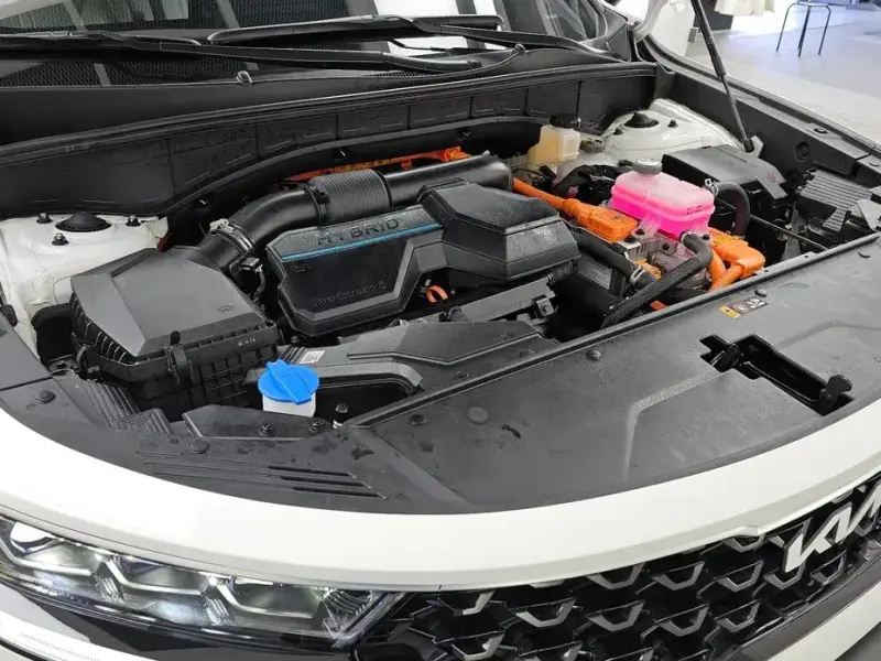2023 Kia Sorento с пробегом 21 010 км